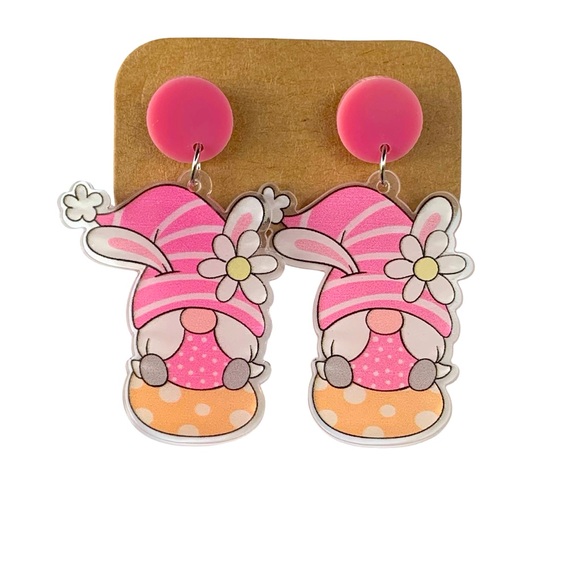 🔥 3/$10 🔥Cute pink gnomes earrings - Picture 1 of 2
